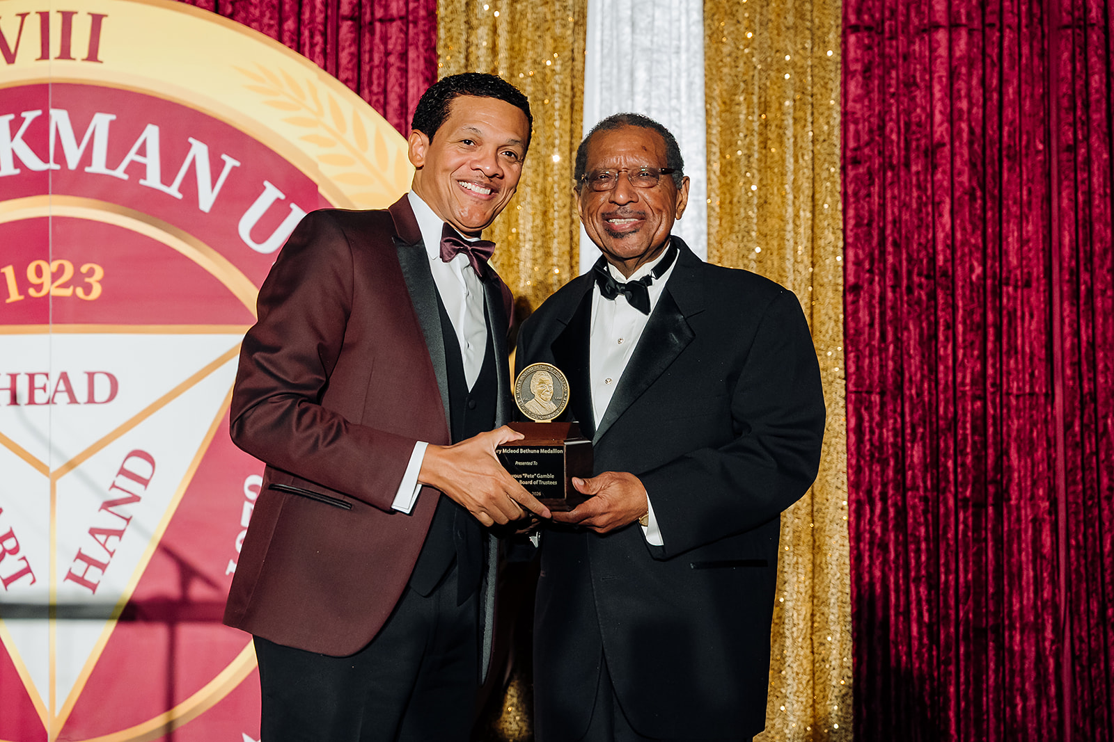 Dr. Albert Mosley presenting the Mary McLeod Bethune Medallion award at BCU