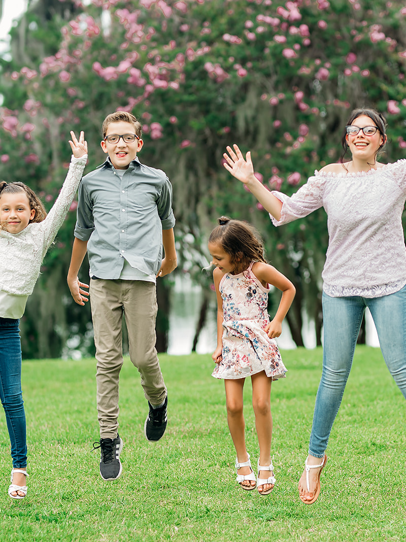 Outdoor Family Photographer Orlando | Best Spring Locations